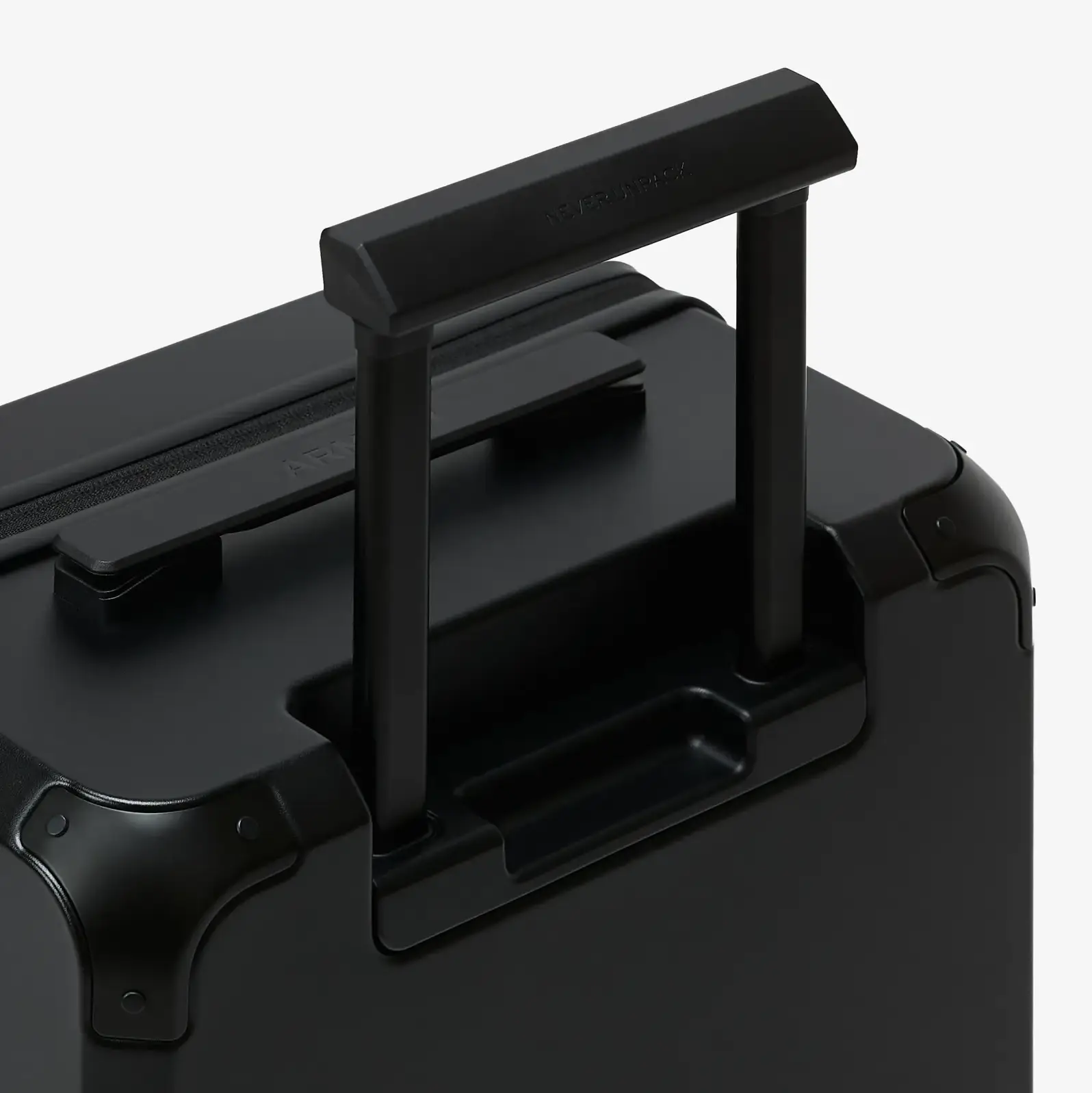 THE CABIN TRUNK ESSENTIAL - Armoir